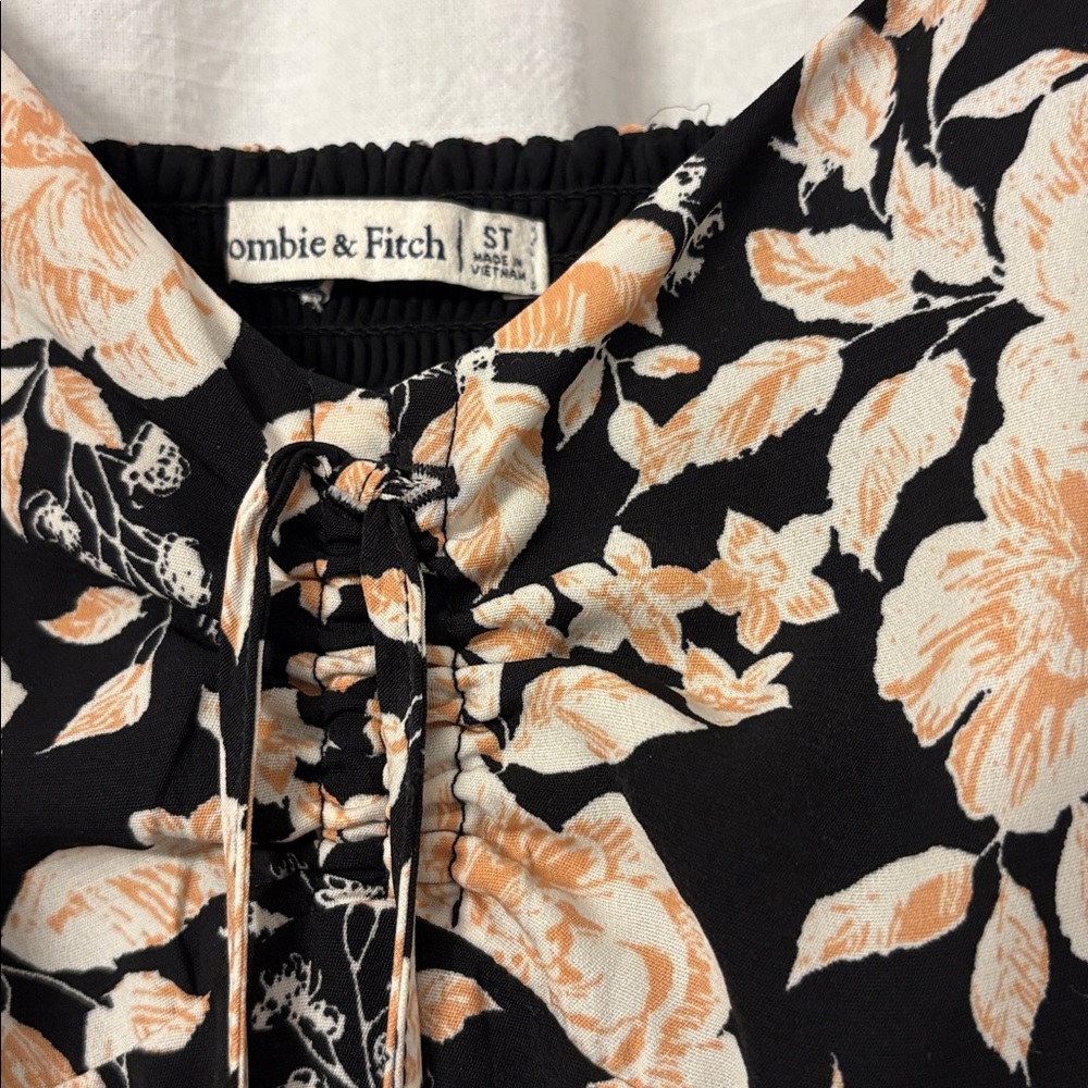Abercrombie & Fitch Black Midi Dress with Beige Floral Print, size SMALL TALL - Picture 3 of 6